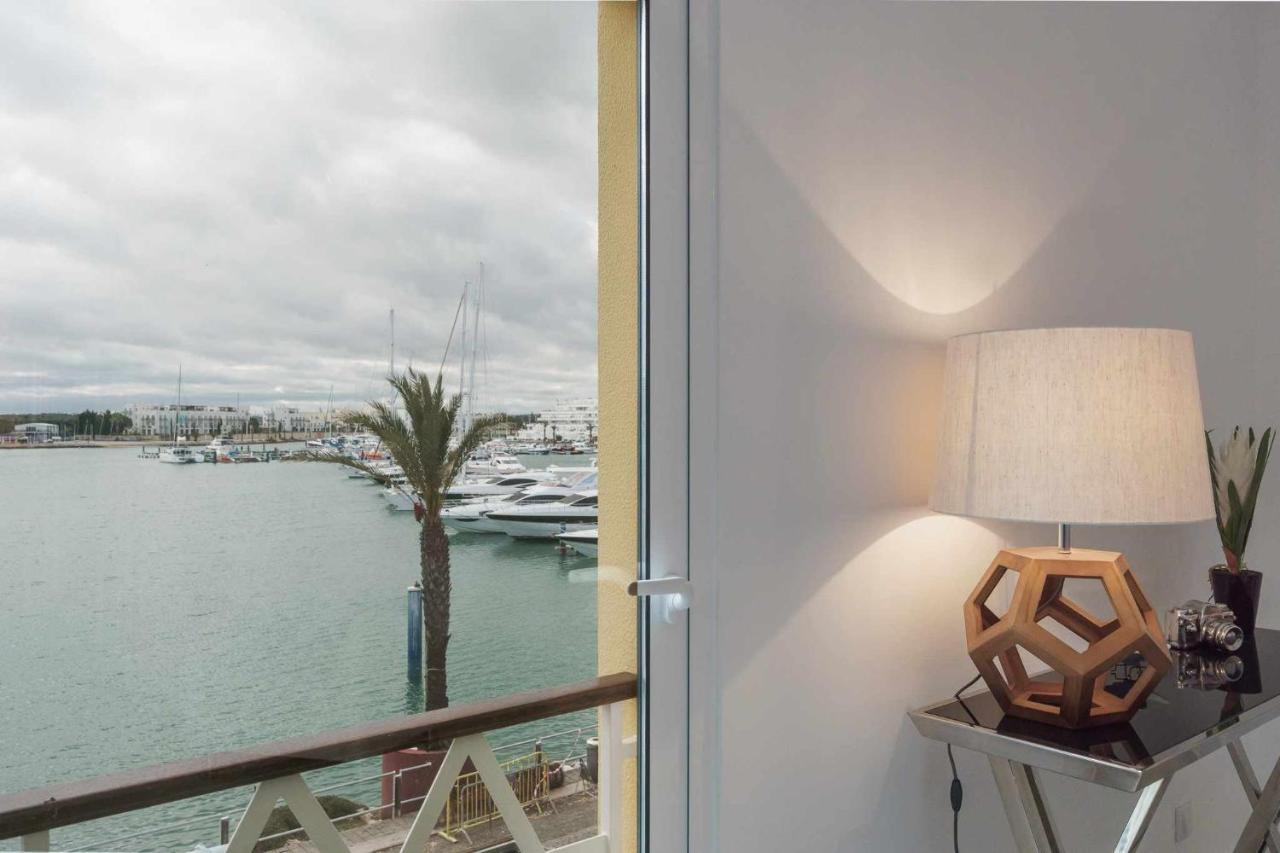 Boat View Marina Plaza By Vilamourasun Exterior photo